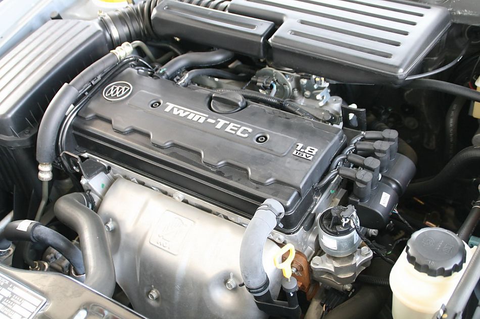 上海通用凯越旅行版发动机