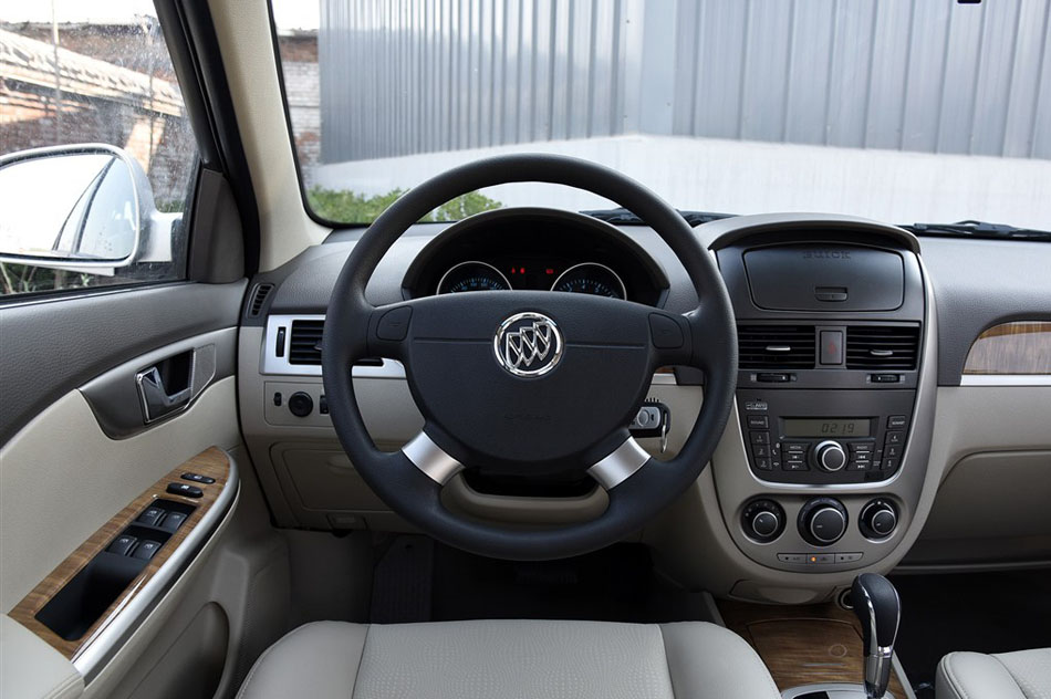 2015款 1.5L 自动经典型 内饰