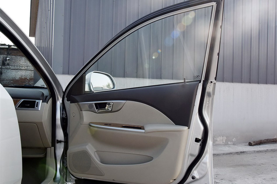 2015款 1.5L 自动经典型 座椅空间