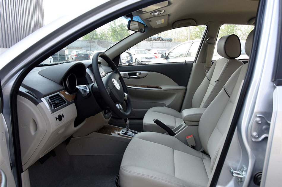 2015款 1.5L 自动经典型 座椅空间