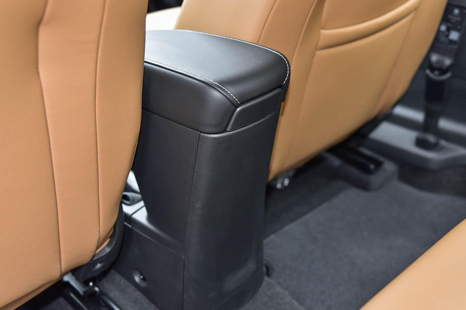 2018款 15N CVT豪华型 座椅空间