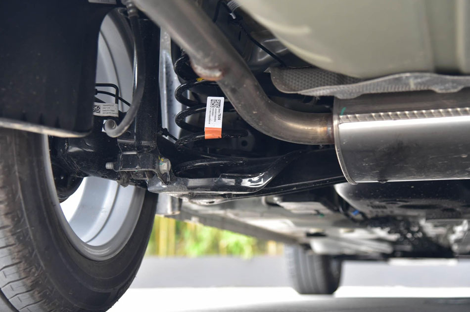 2018款 15N CVT豪华型 引擎底盘