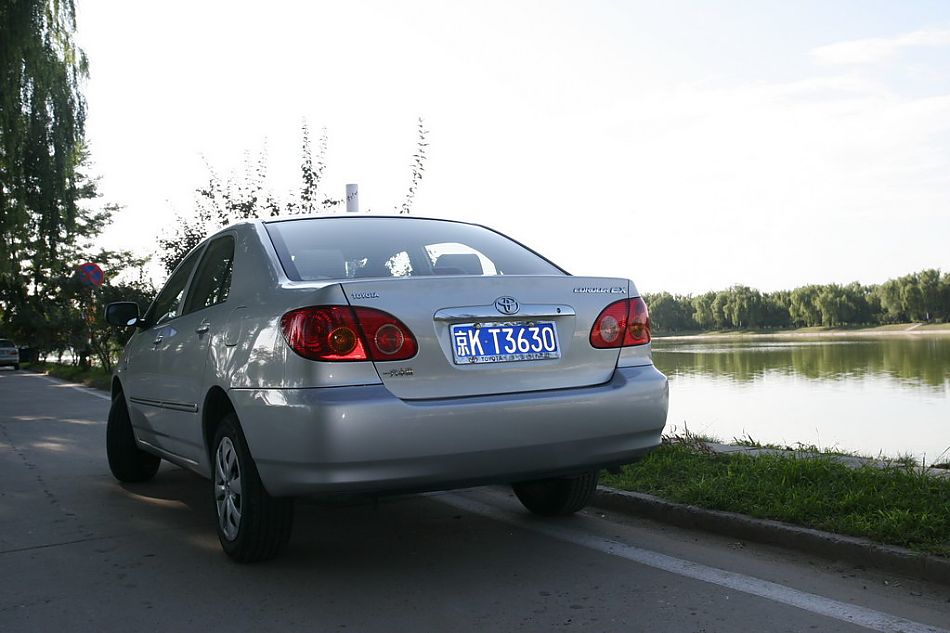 图为花冠EX外观及细节