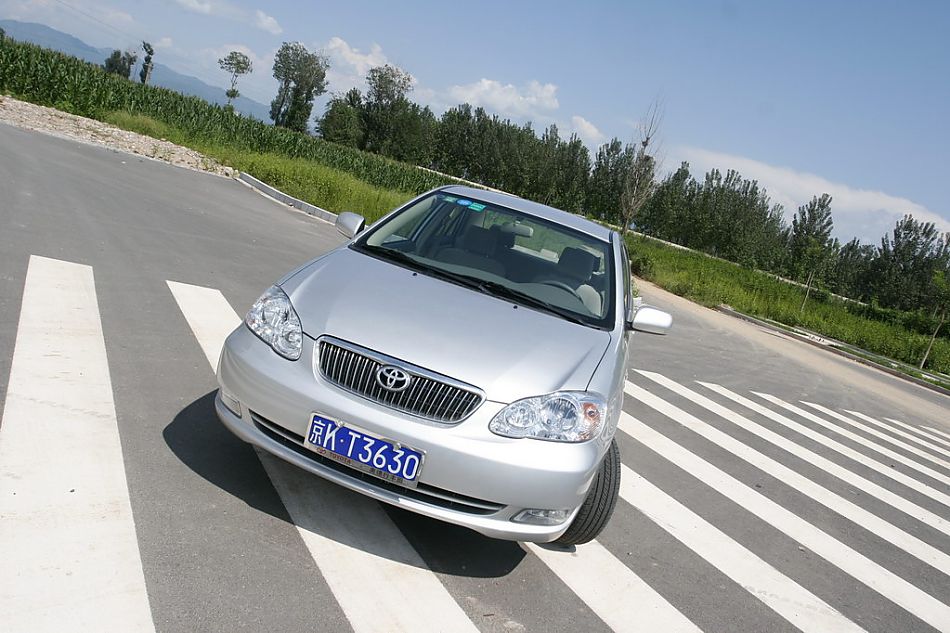 图为花冠EX外观及细节