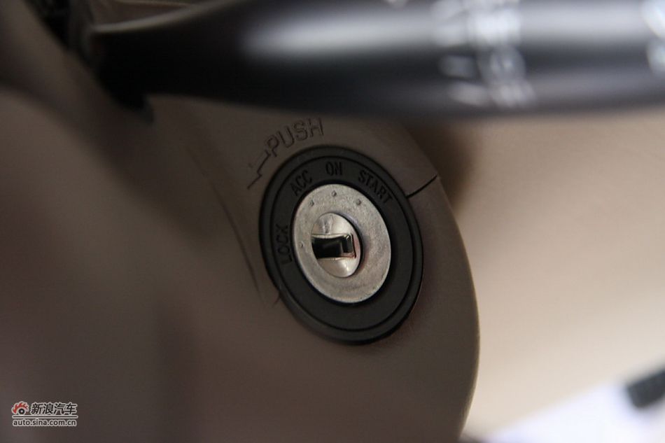 2010款花冠EX1.6手动特惠版