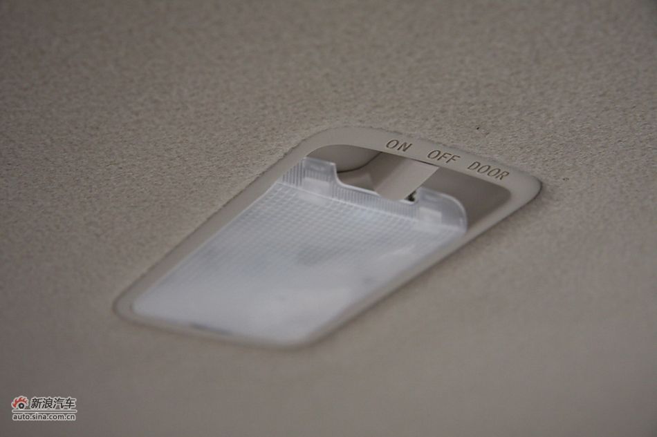 2010款花冠EX1.6手动特惠版