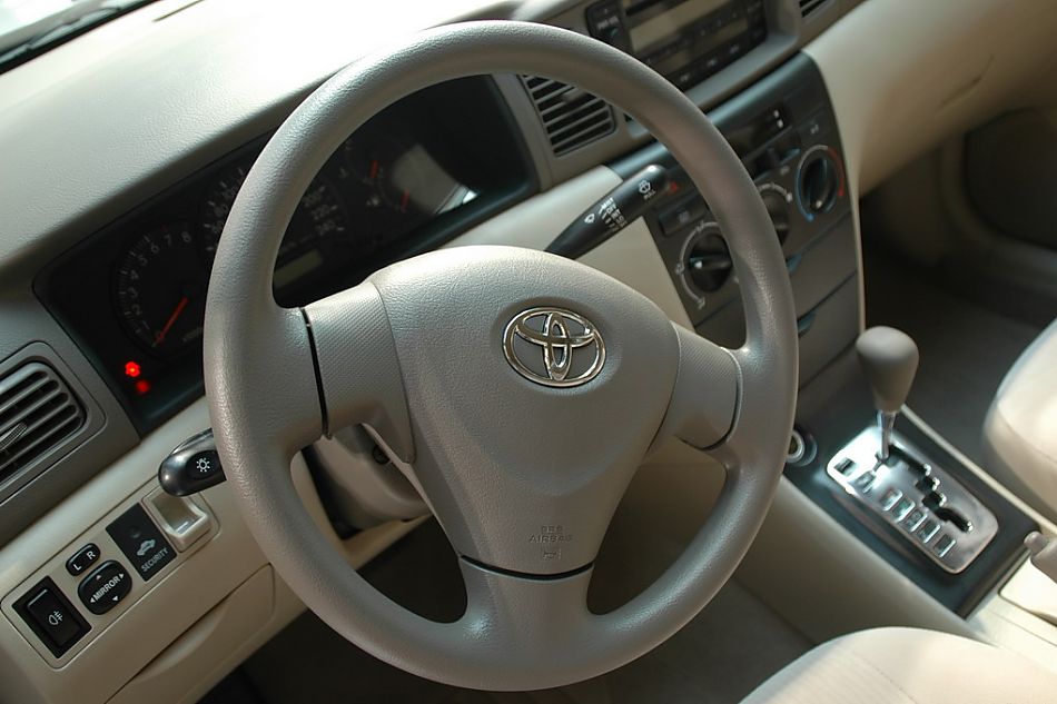 天津一汽丰田新花冠方向盘
