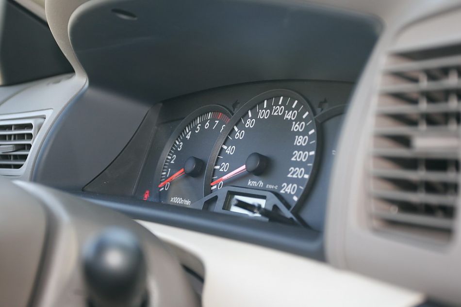 图为花冠EX内饰及细节