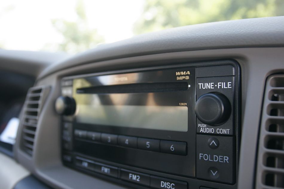 图为花冠EX内饰及细节