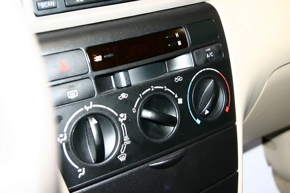 天津一汽丰田花冠EX内饰