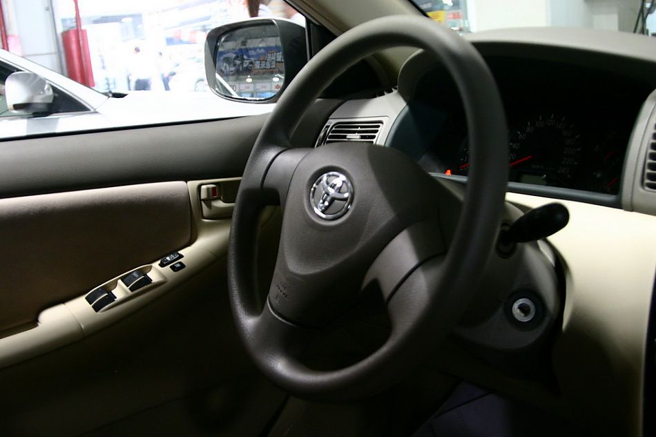 天津一汽丰田花冠EX内饰