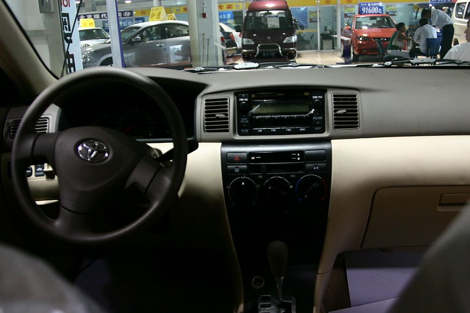 天津一汽丰田花冠EX内饰