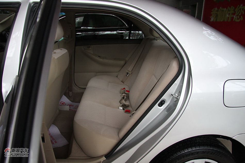 2010款花冠EX1.6手动特惠版