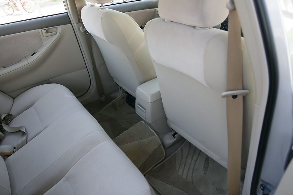 图为花冠EX内饰及细节