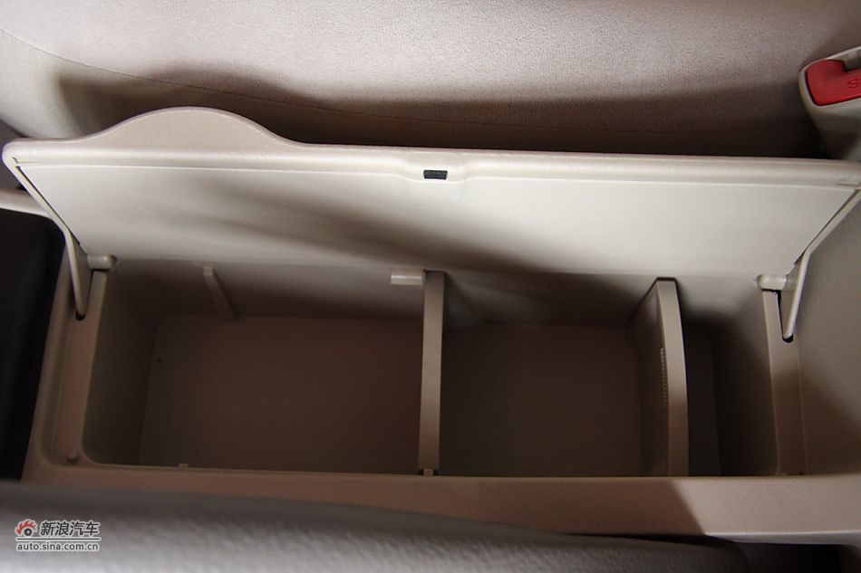 2010款花冠EX1.6手动特惠版