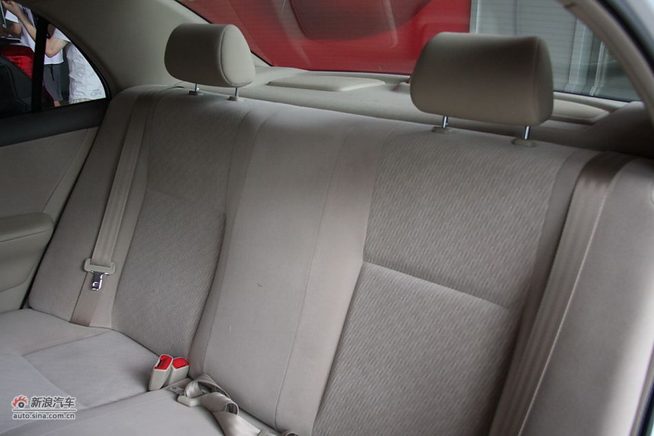 2010款花冠EX1.6手动特惠版