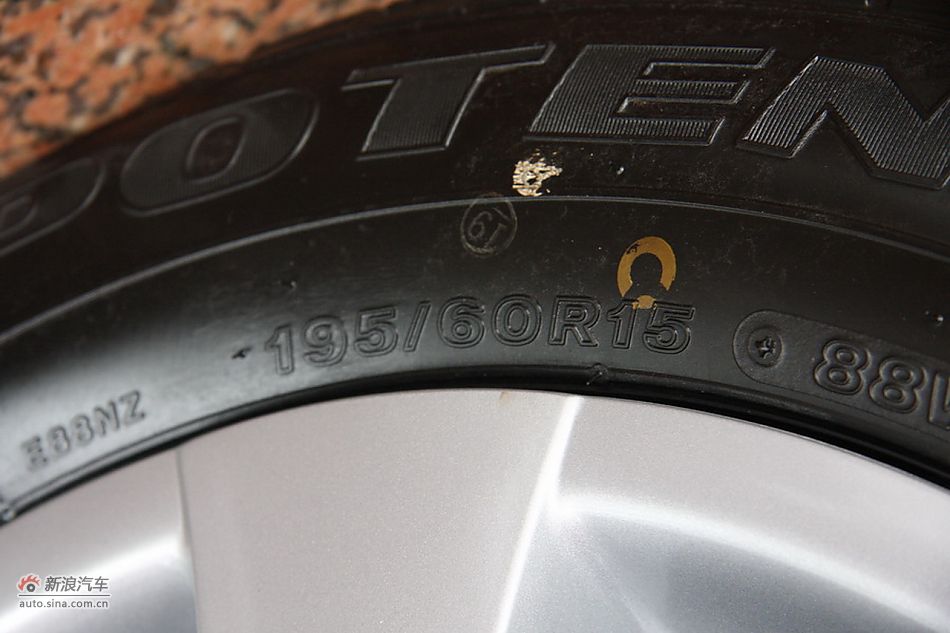 2010款花冠EX1.6手动特惠版