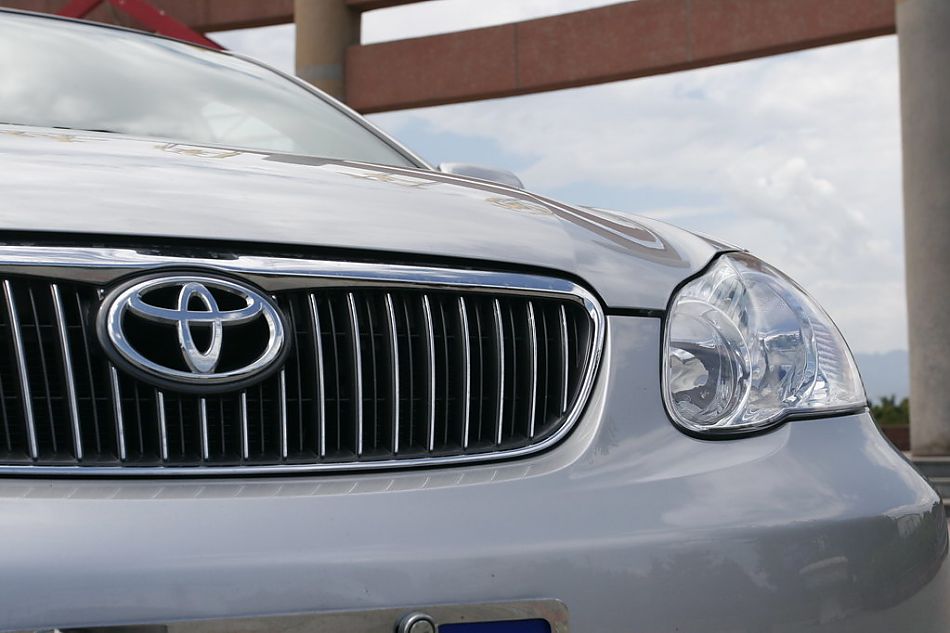 图为花冠EX外观及细节