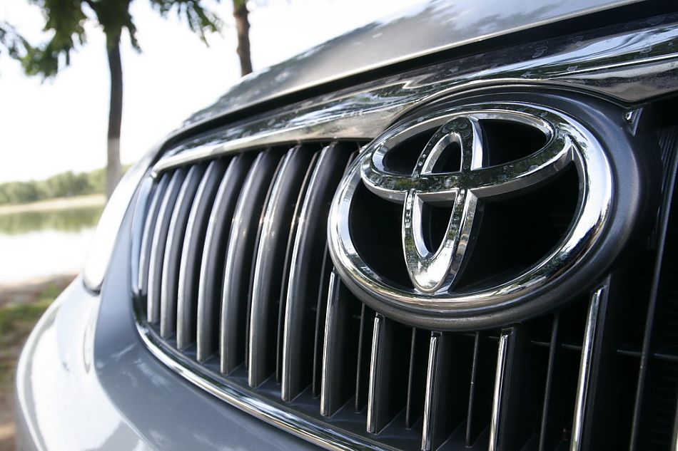 图为花冠EX外观及细节