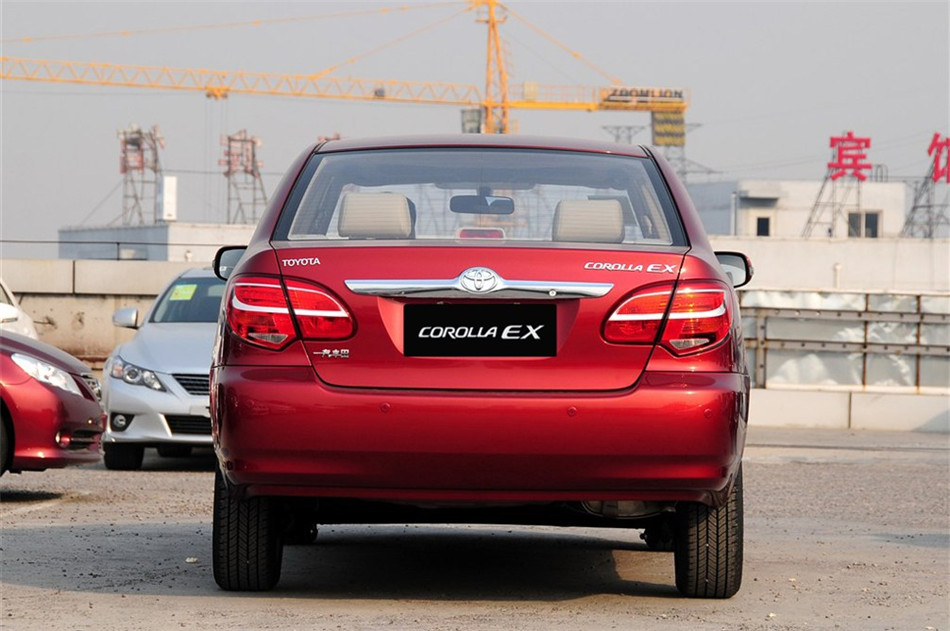 2013款花冠1.6L AT 豪华版 外观