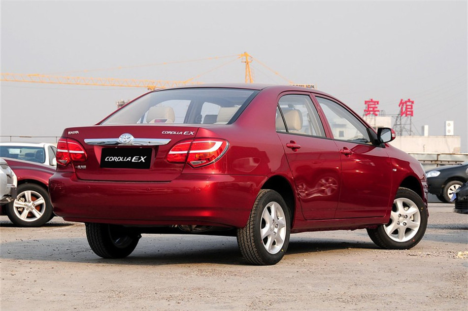 2013款花冠1.6L AT 豪华版 外观