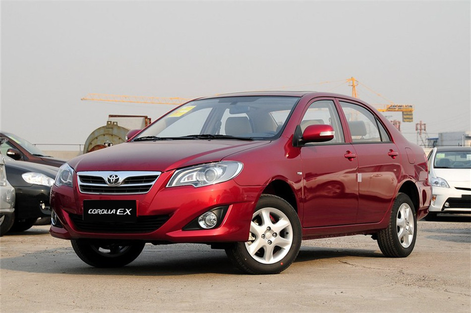 2013款花冠1.6L AT 豪华版 外观