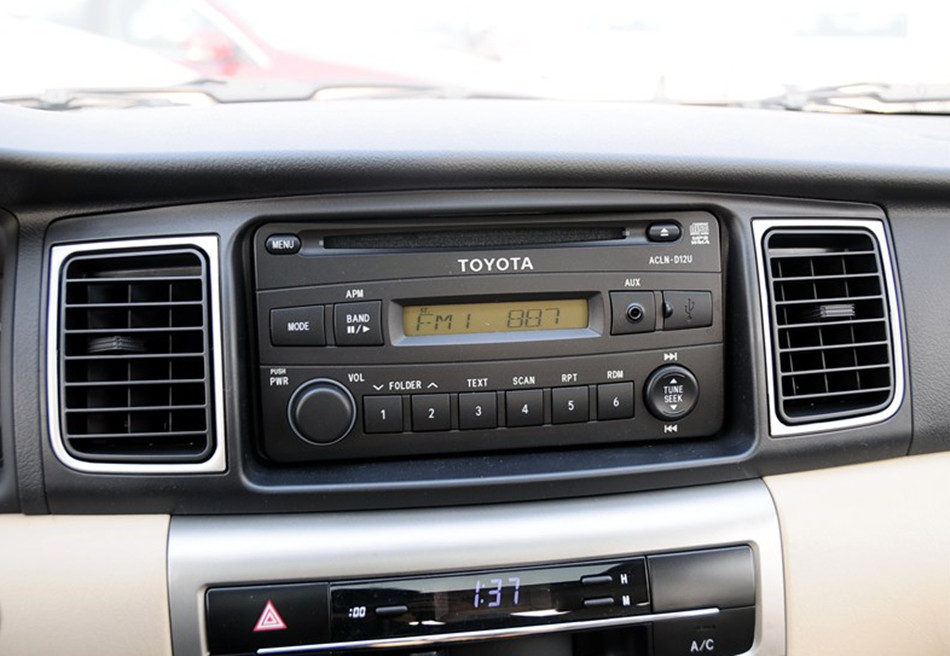 2013款 1.6L 自动豪华版