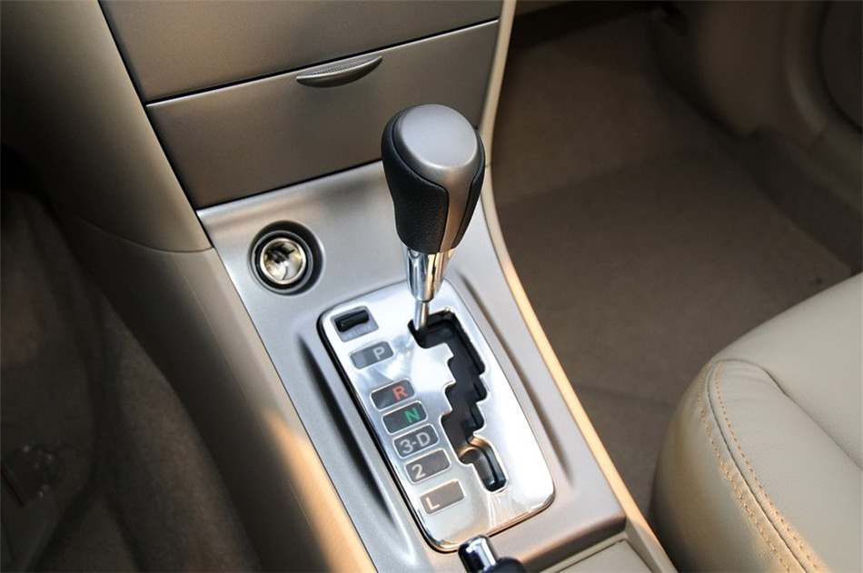 花冠EX 2013款 1.6L AT 豪华版 内饰