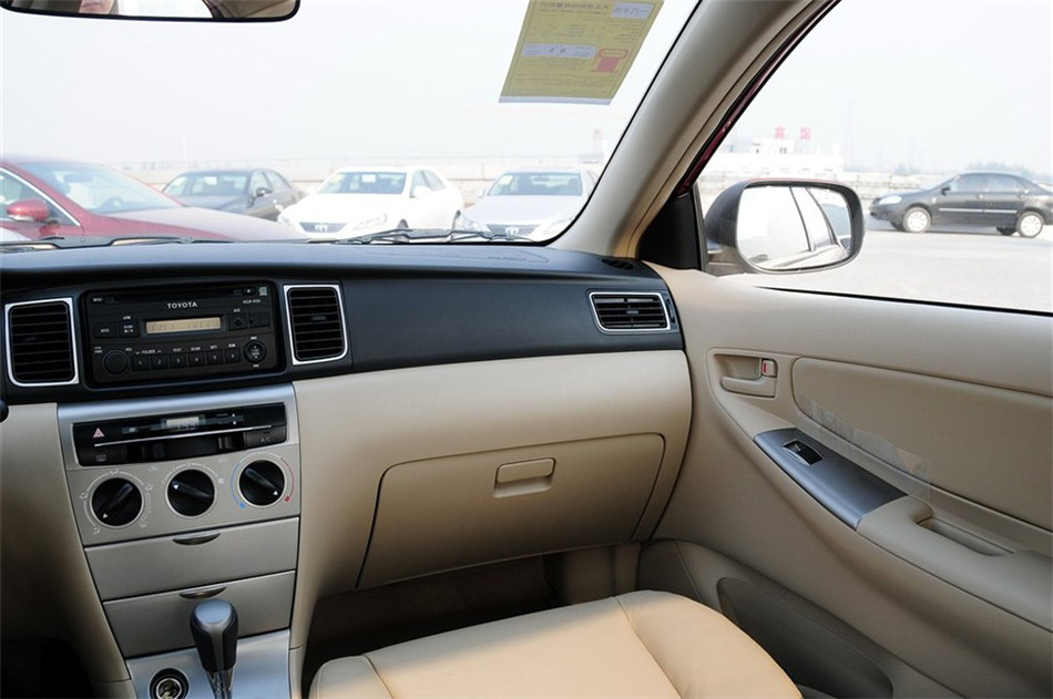 花冠EX 2013款 1.6L AT 豪华版 内饰