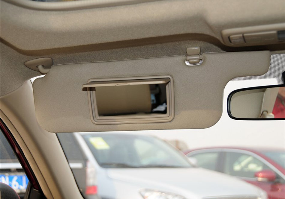 2013款花冠1.6L AT 豪华版 座椅空间