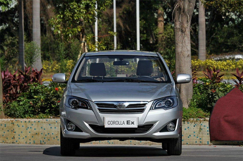 2013款花冠1.6L手动卓越版