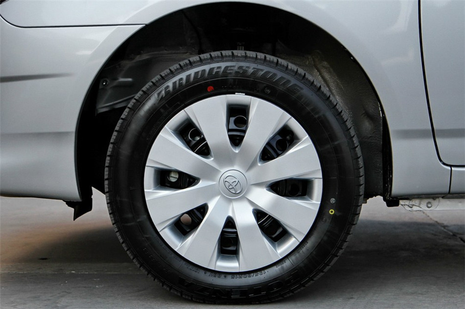 2013款花冠1.6L手动卓越版