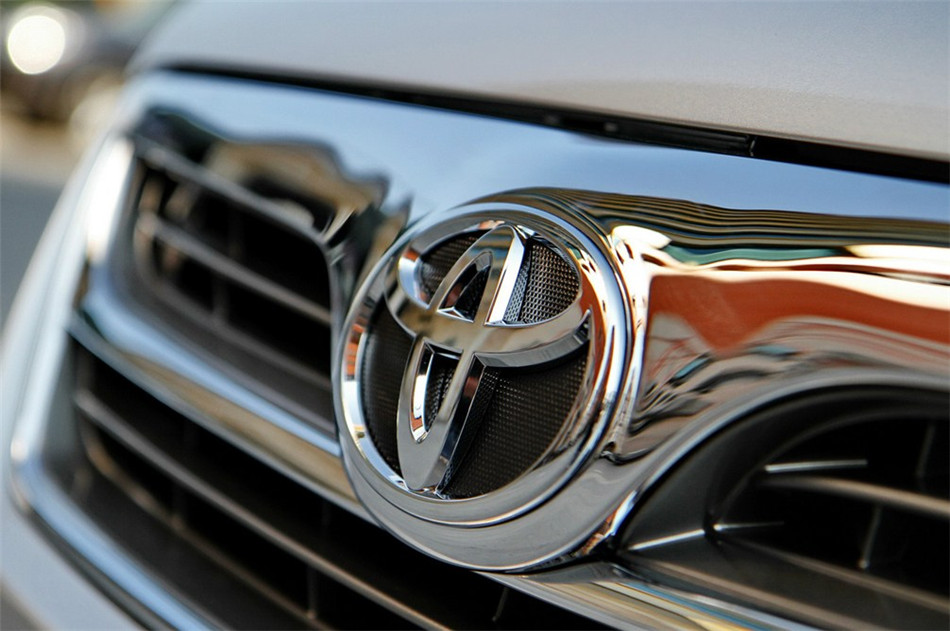 2013款花冠1.6L手动卓越版