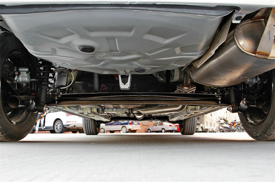 2013款花冠1.6L手动卓越版