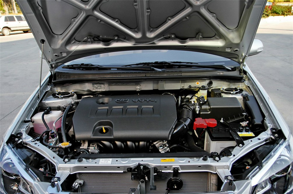 2013款花冠1.6L手动卓越版