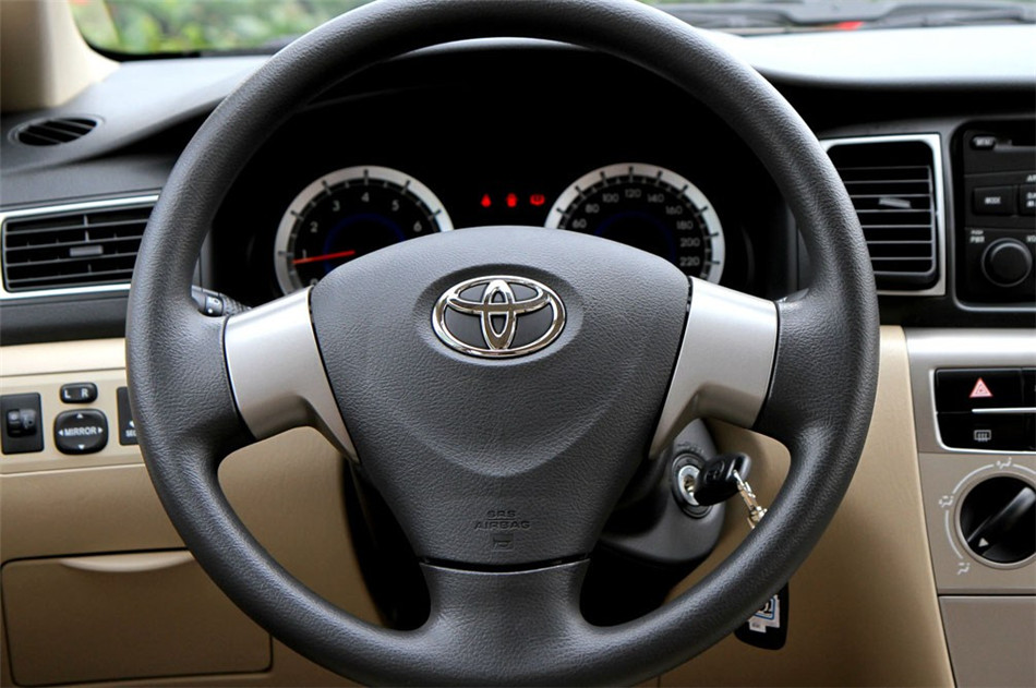 2013款花冠1.6L自动卓越版