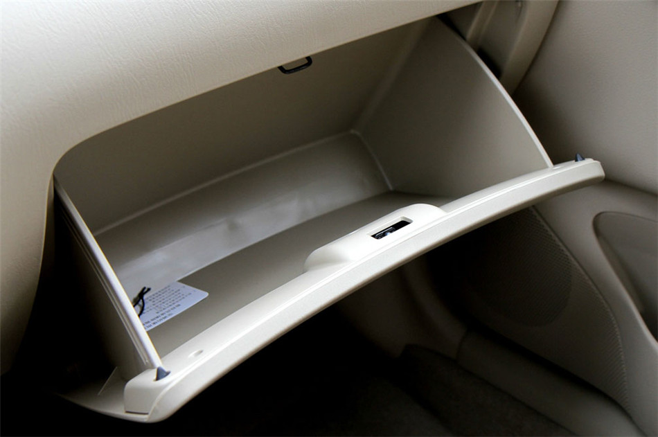 2013款花冠1.6L自动卓越版