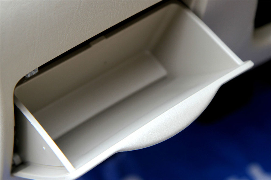 2013款花冠1.6L自动卓越版