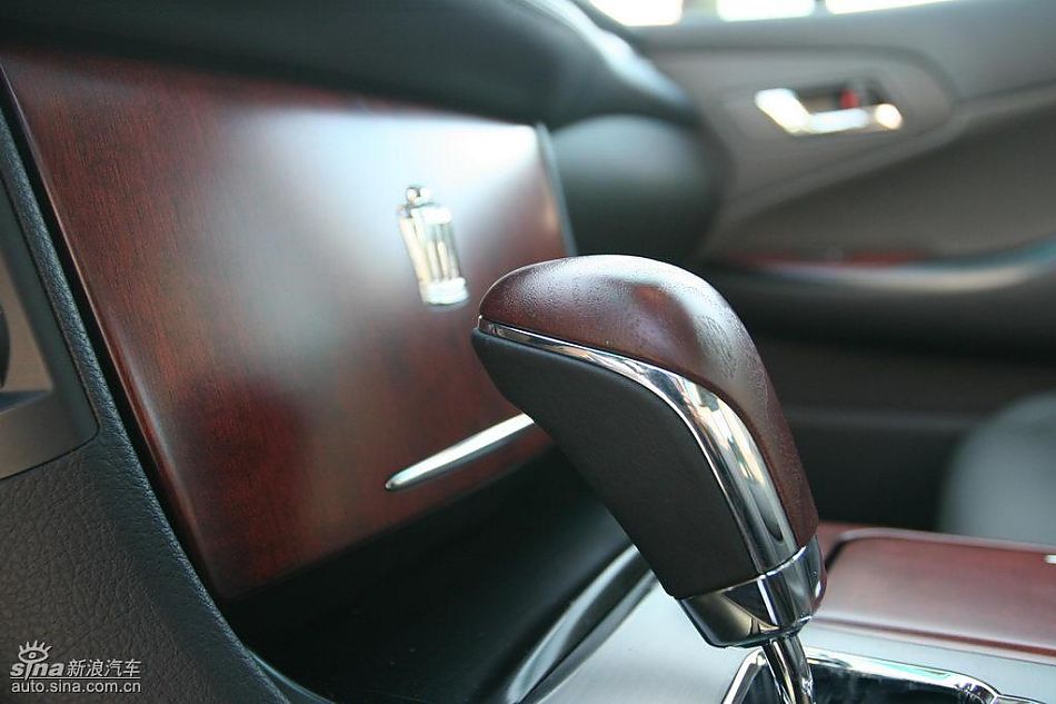 新皇冠内饰及细节