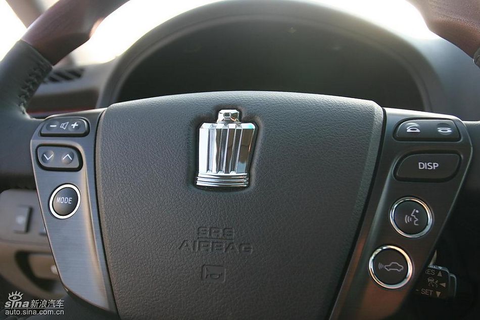 新皇冠内饰及细节