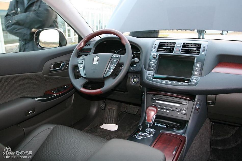 新皇冠内饰及细节