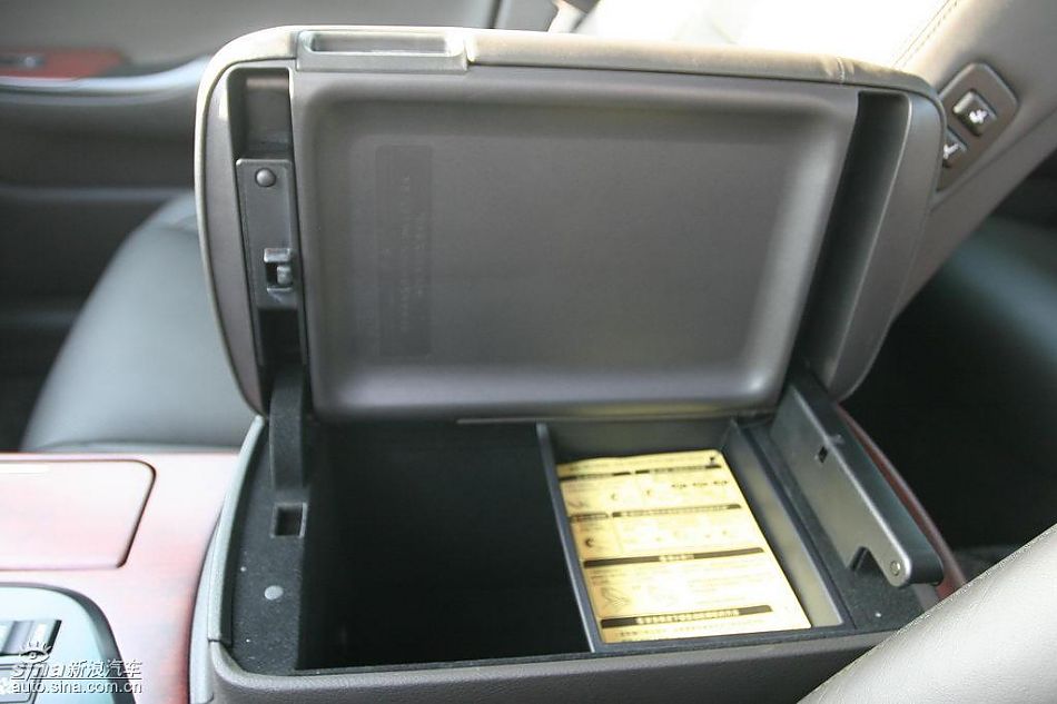 新皇冠内饰及细节