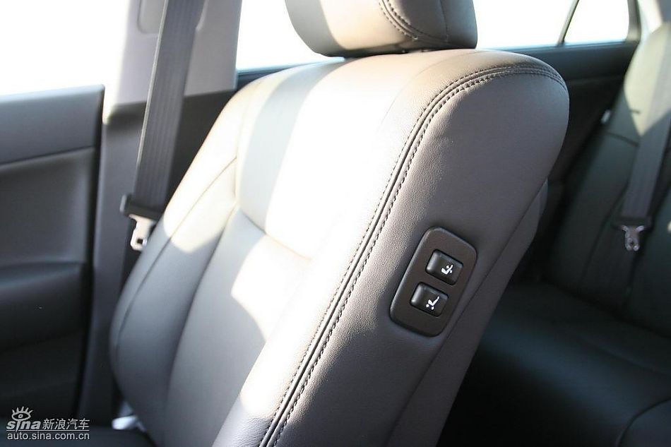 新皇冠内饰及细节