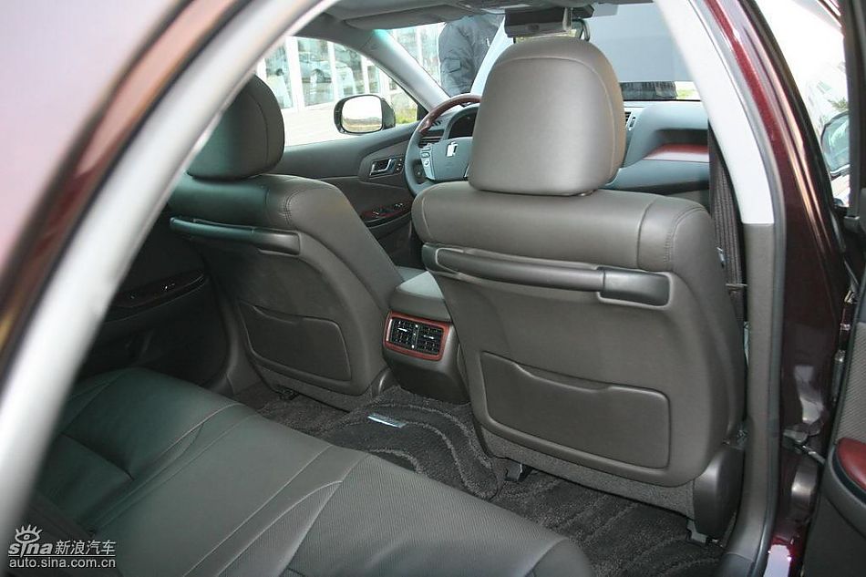 新皇冠内饰及细节