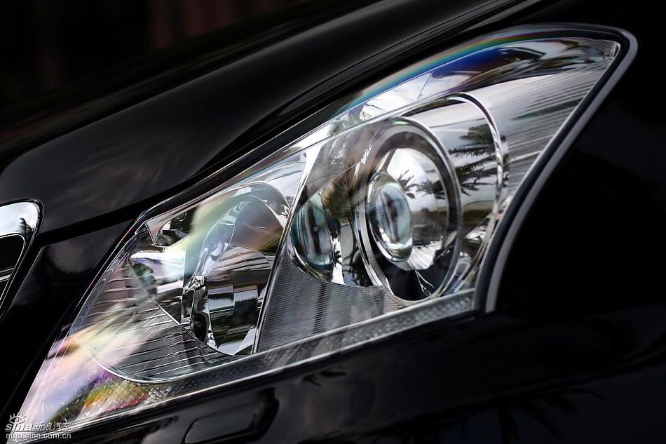 丰田新皇冠试驾实拍图外观