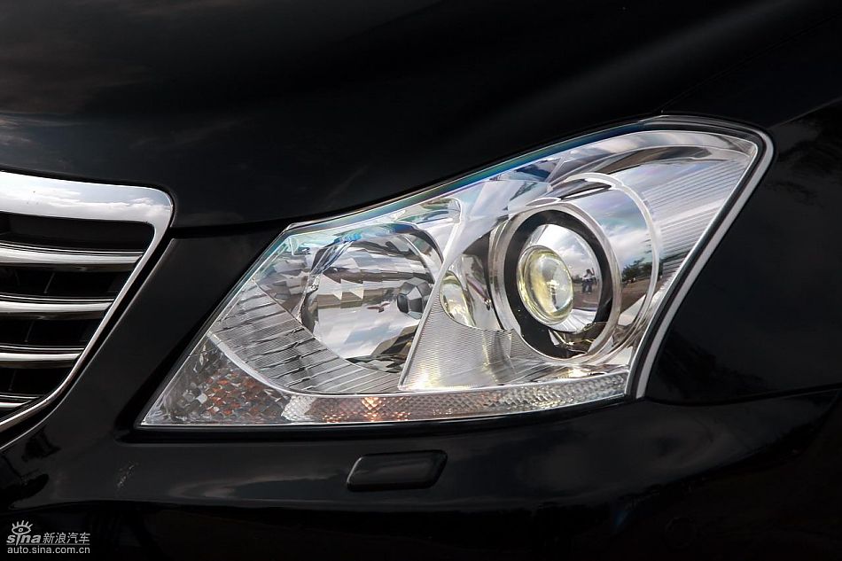 丰田新皇冠试驾实拍图外观