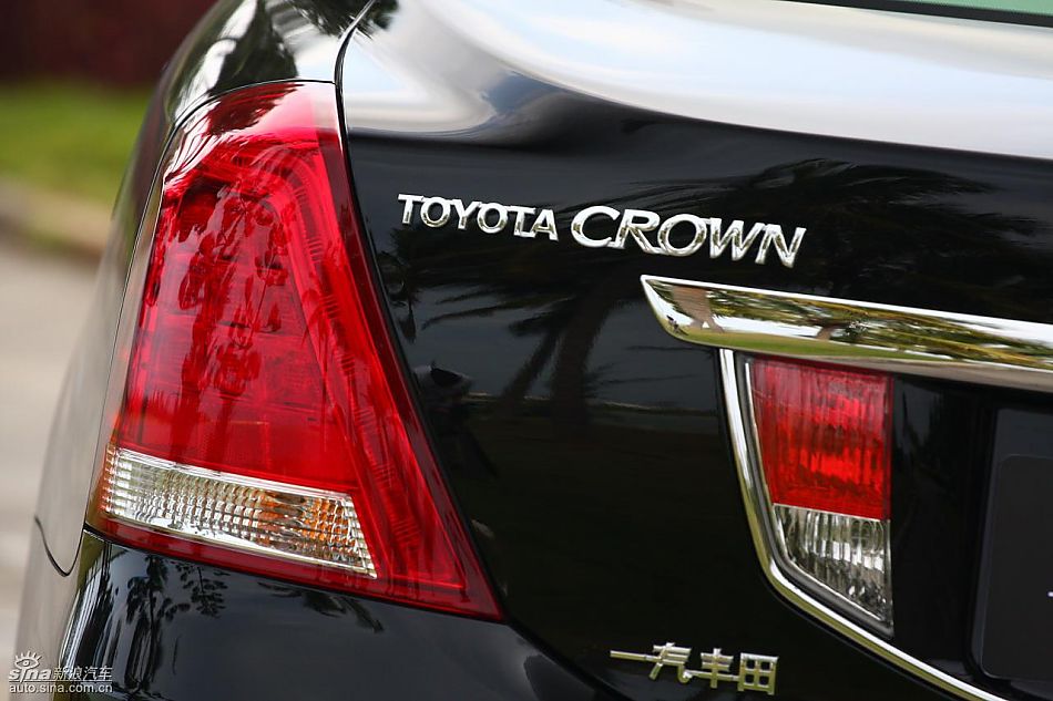 丰田新皇冠试驾实拍图外观