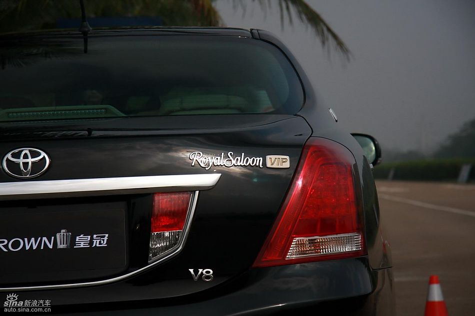 丰田新皇冠试驾实拍图外观