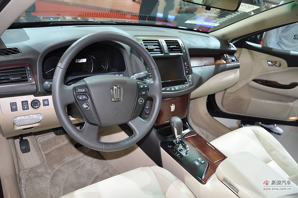 一汽丰田新皇冠