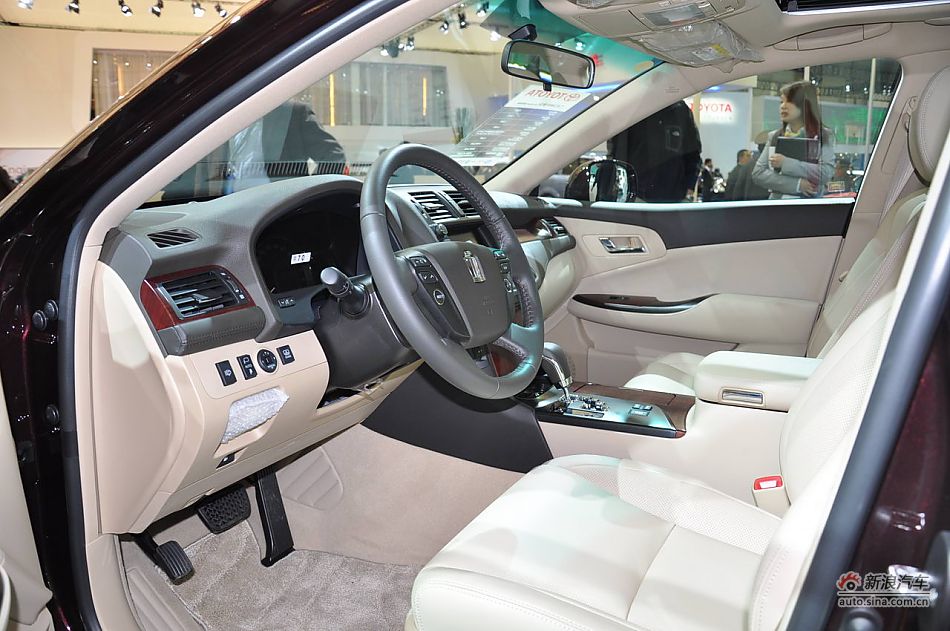 一汽丰田新皇冠